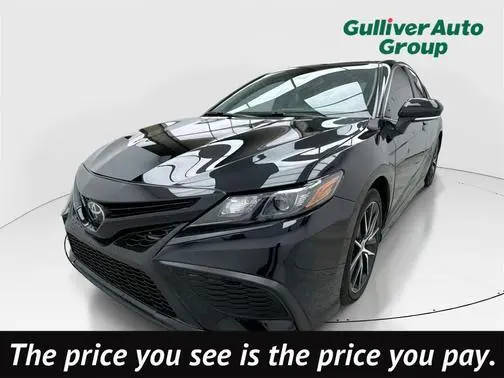 2022 Toyota Camry SE FWD photo