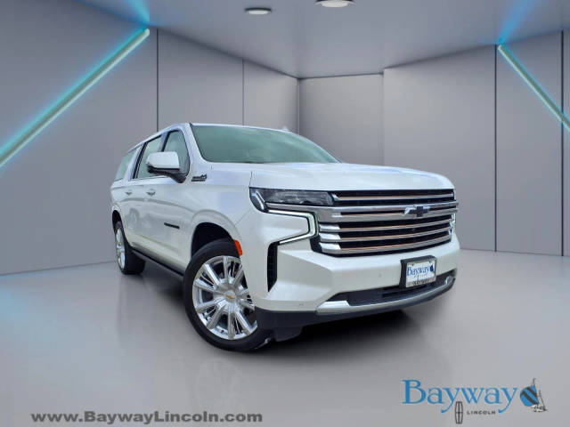 2022 Chevrolet Suburban High Country RWD photo