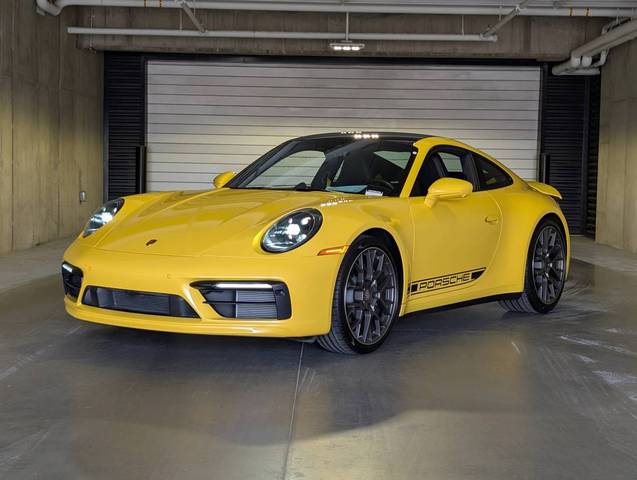 2022 Porsche 911 Carrera RWD photo
