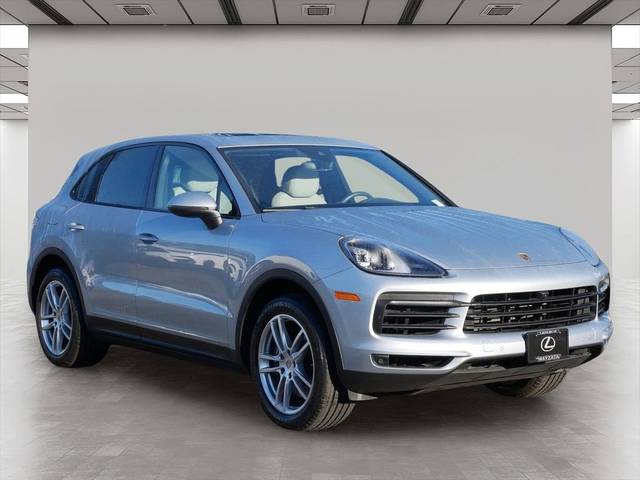 2022 Porsche Cayenne AWD photo