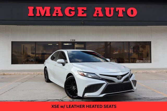 2022 Toyota Camry XSE FWD photo