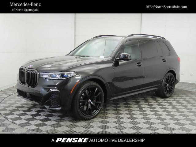 2022 BMW X7 M50i AWD photo