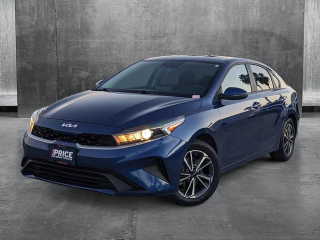 2022 Kia Forte LXS FWD photo