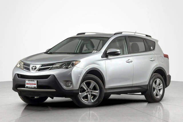 2015 Toyota RAV4 XLE FWD photo