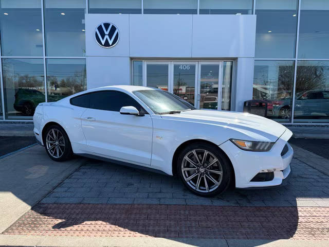 2015 Ford Mustang GT Premium RWD photo