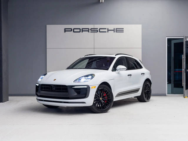 2022 Porsche Macan GTS AWD photo