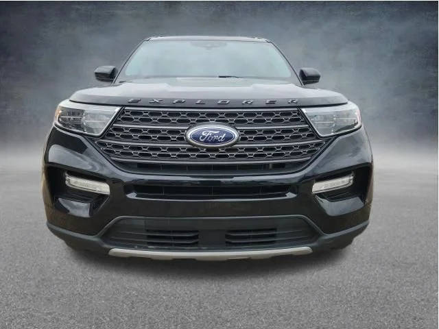 2022 Ford Explorer XLT 4WD photo