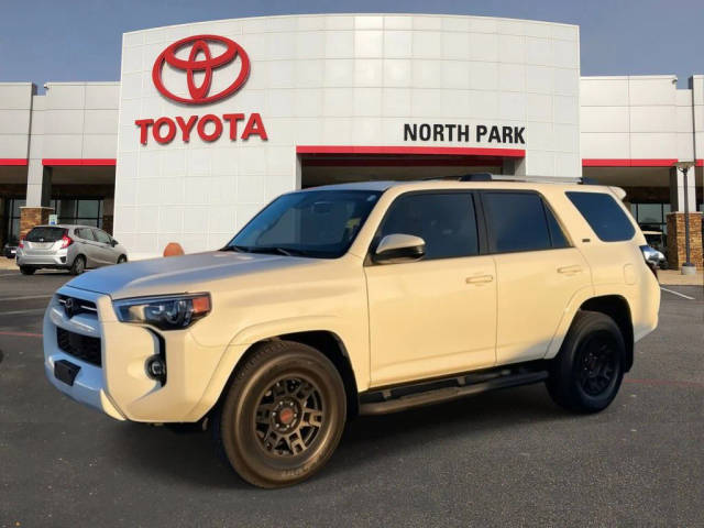 2022 Toyota 4Runner SR5 RWD photo