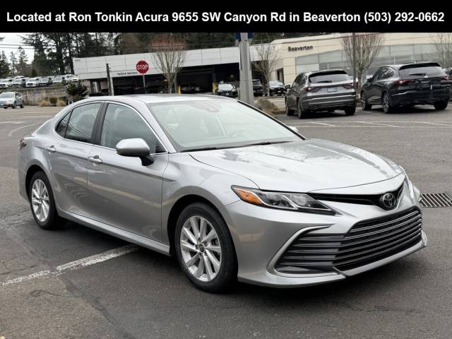 2022 Toyota Camry LE FWD photo