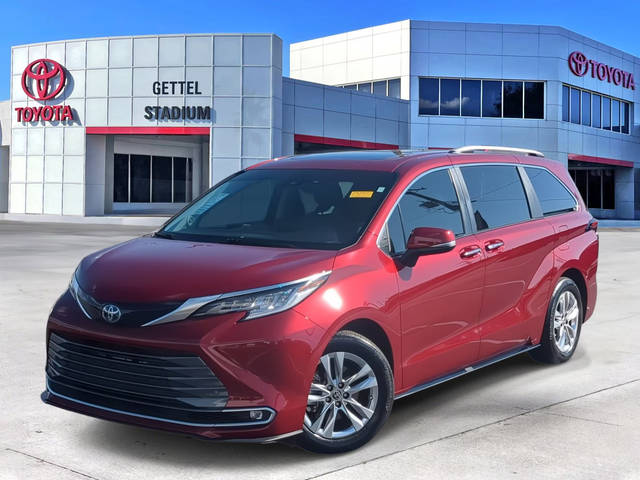 2022 Toyota Sienna Limited AWD photo