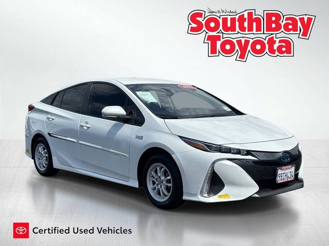 2022 Toyota Prius Prime LE FWD photo