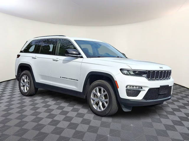 2022 Jeep Grand Cherokee Limited 4WD photo