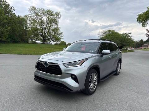 2022 Toyota Highlander Hybrid Platinum AWD photo