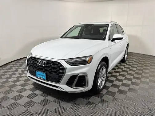 2022 Audi Q5 S line Premium AWD photo