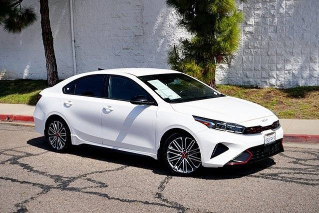 2022 Kia Forte GT FWD photo