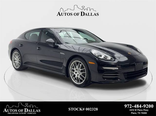 2015 Porsche Panamera  RWD photo