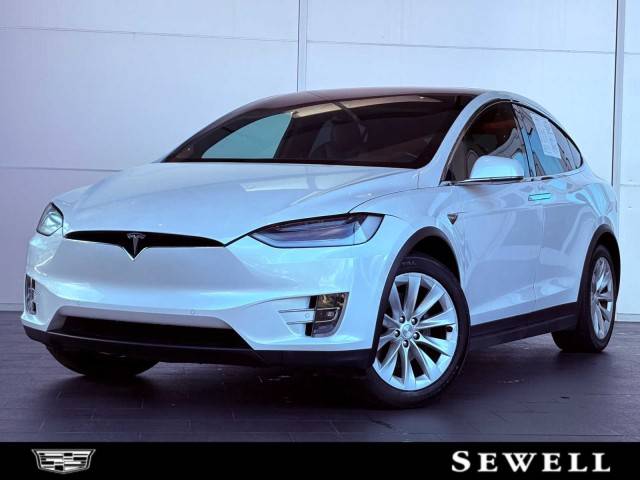 2020 Tesla Model X Long Range Plus AWD photo