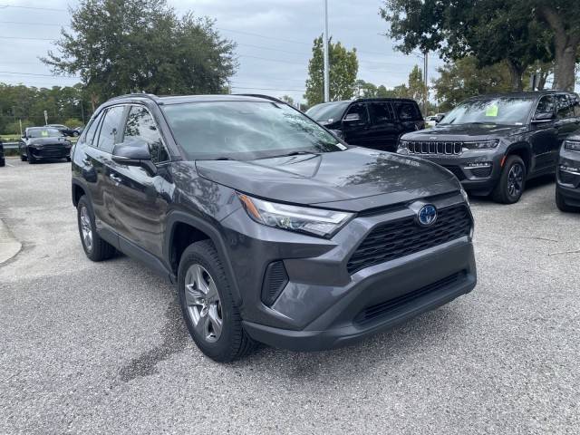 2022 Toyota RAV4 Hybrid XLE AWD photo