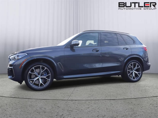 2022 BMW X5 M50i AWD photo