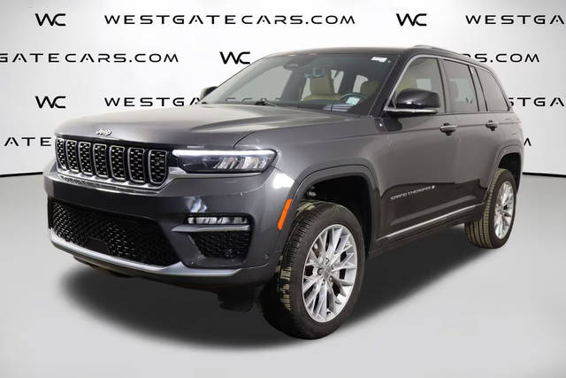 2022 Jeep Grand Cherokee Summit 4WD photo