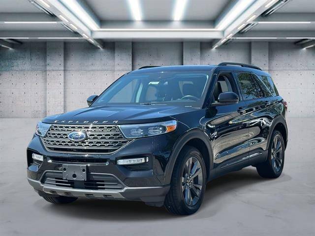 2022 Ford Explorer XLT 4WD photo
