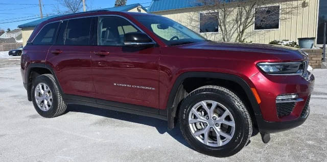2022 Jeep Grand Cherokee Limited 4WD photo