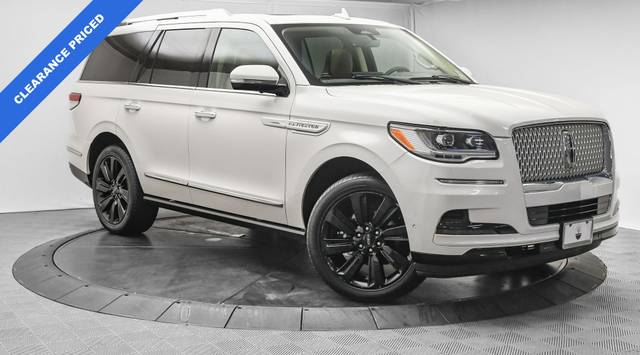 2022 Lincoln Navigator Reserve 4WD photo