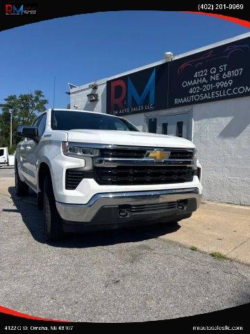 2022 Chevrolet Silverado 1500 LT 4WD photo