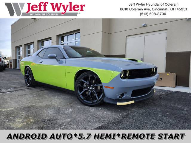 2022 Dodge Challenger R/T RWD photo