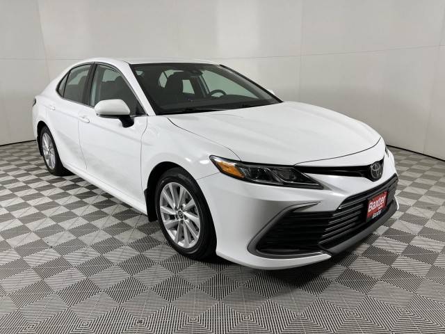 2022 Toyota Camry LE FWD photo