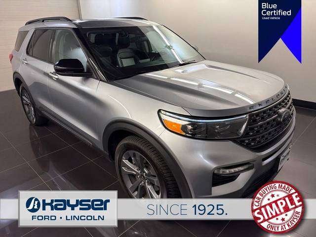 2022 Ford Explorer XLT 4WD photo