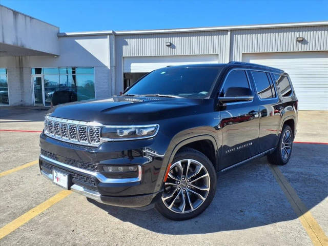 2022 Jeep Grand Wagoneer Series III 4WD photo