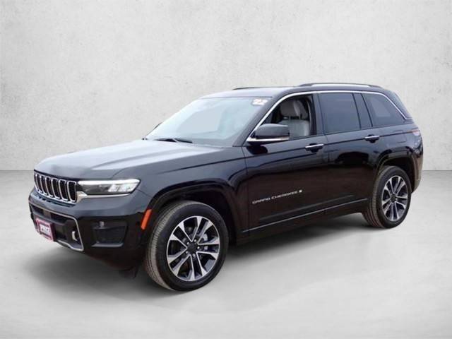2022 Jeep Grand Cherokee Overland 4WD photo