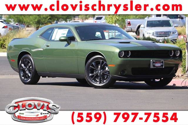 2022 Dodge Challenger SXT AWD photo