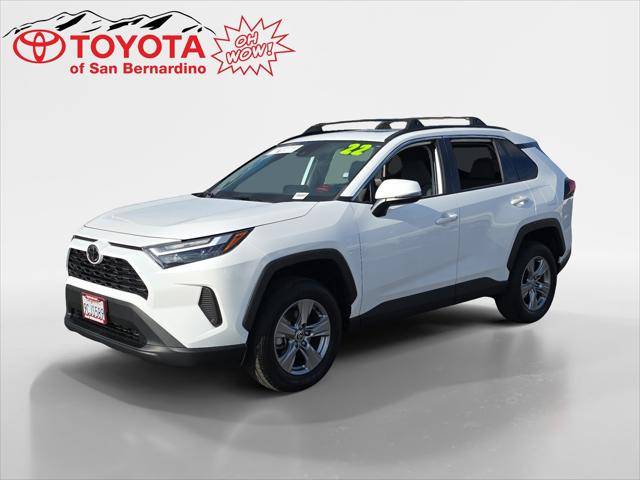 2022 Toyota RAV4 XLE FWD photo