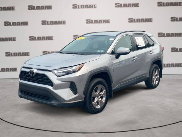 2022 Toyota RAV4 XLE AWD photo