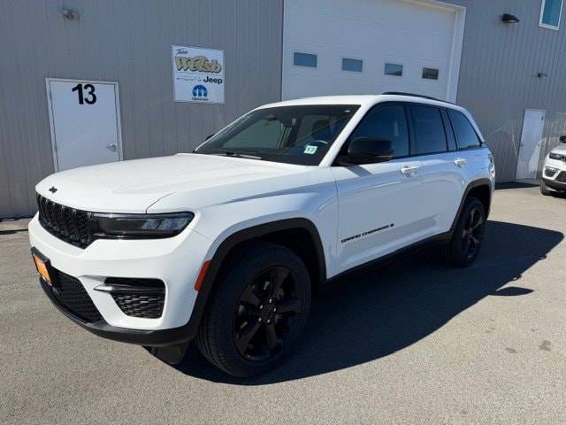 2022 Jeep Grand Cherokee Altitude 4WD photo