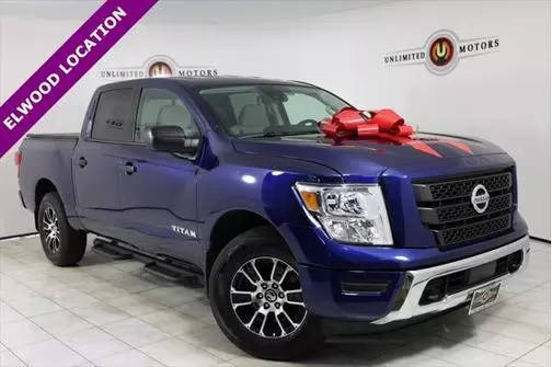 2022 Nissan Titan SV 4WD photo