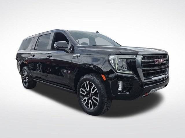 2022 GMC Yukon XL AT4 4WD photo