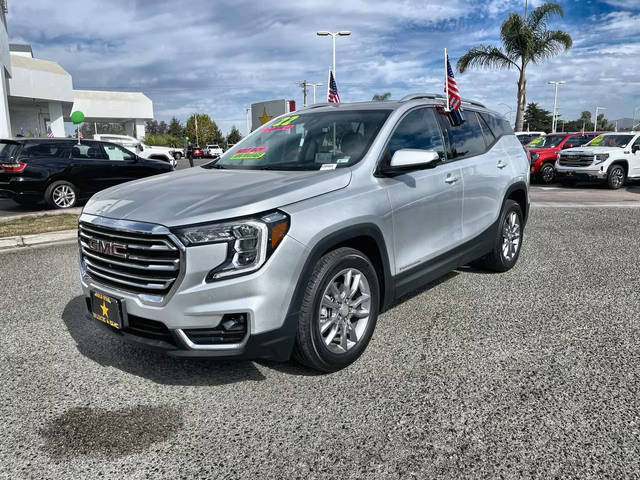 2022 GMC Terrain SLT FWD photo