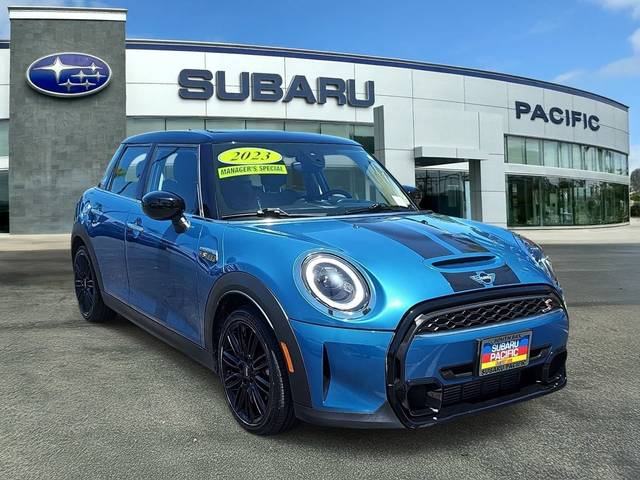 2023 MINI Hardtop 4 Door Cooper S FWD photo