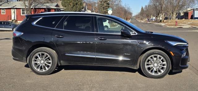 2022 Buick Enclave Avenir AWD photo