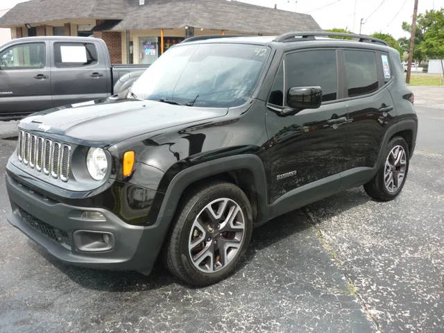 2016 Jeep Renegade Latitude FWD photo