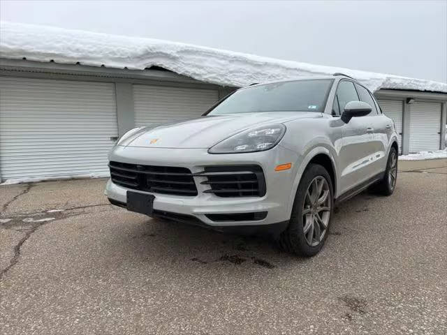 2022 Porsche Cayenne Platinum Edition AWD photo
