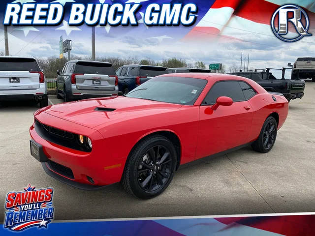 2022 Dodge Challenger SXT AWD photo
