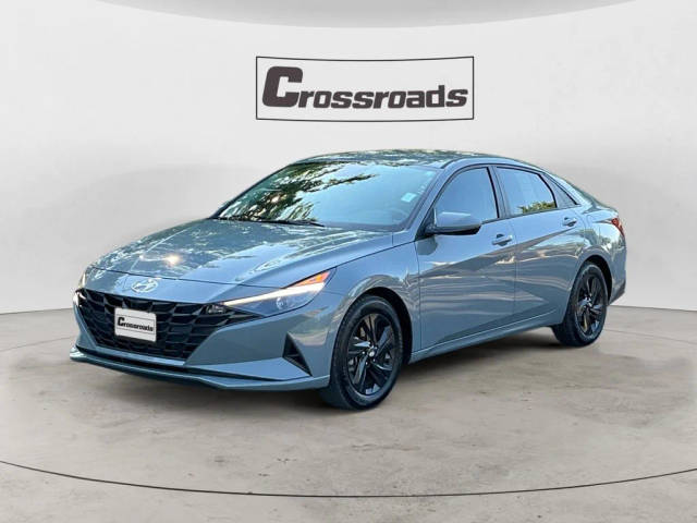 2022 Hyundai Elantra SEL FWD photo