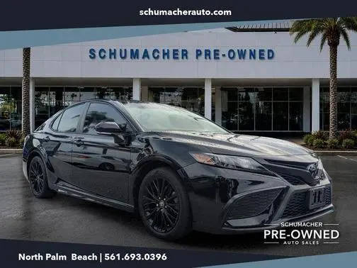 2022 Toyota Camry SE Nightshade FWD photo