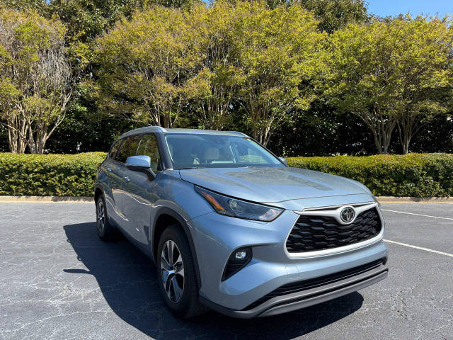 2022 Toyota Highlander XLE FWD photo