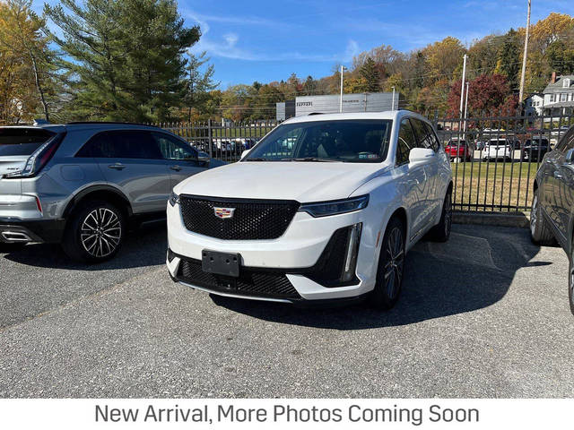 2022 Cadillac XT6 Sport AWD photo