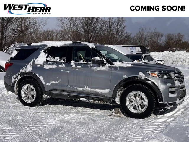 2022 Ford Explorer XLT 4WD photo